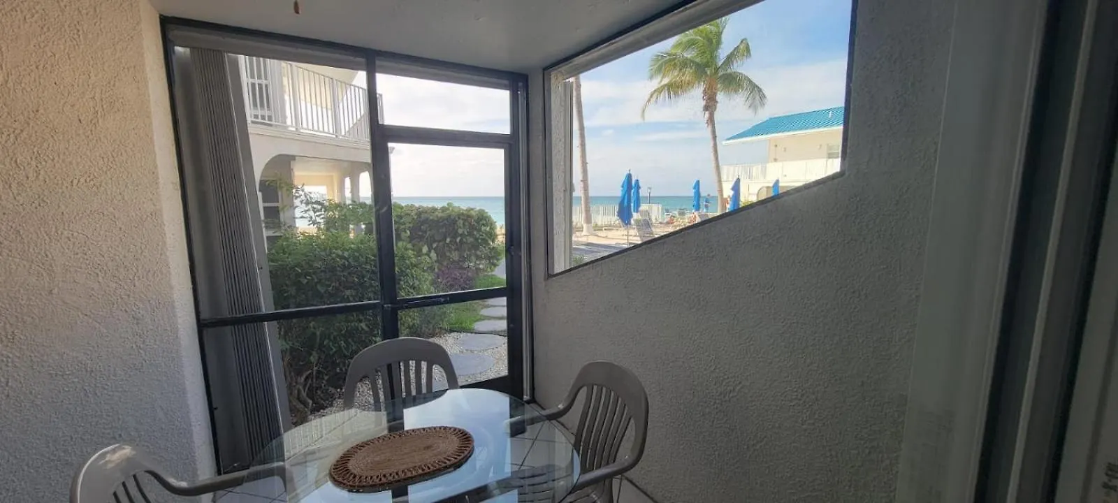 Cayman Reef Resort 7-Mile Beach 乔治城 公寓