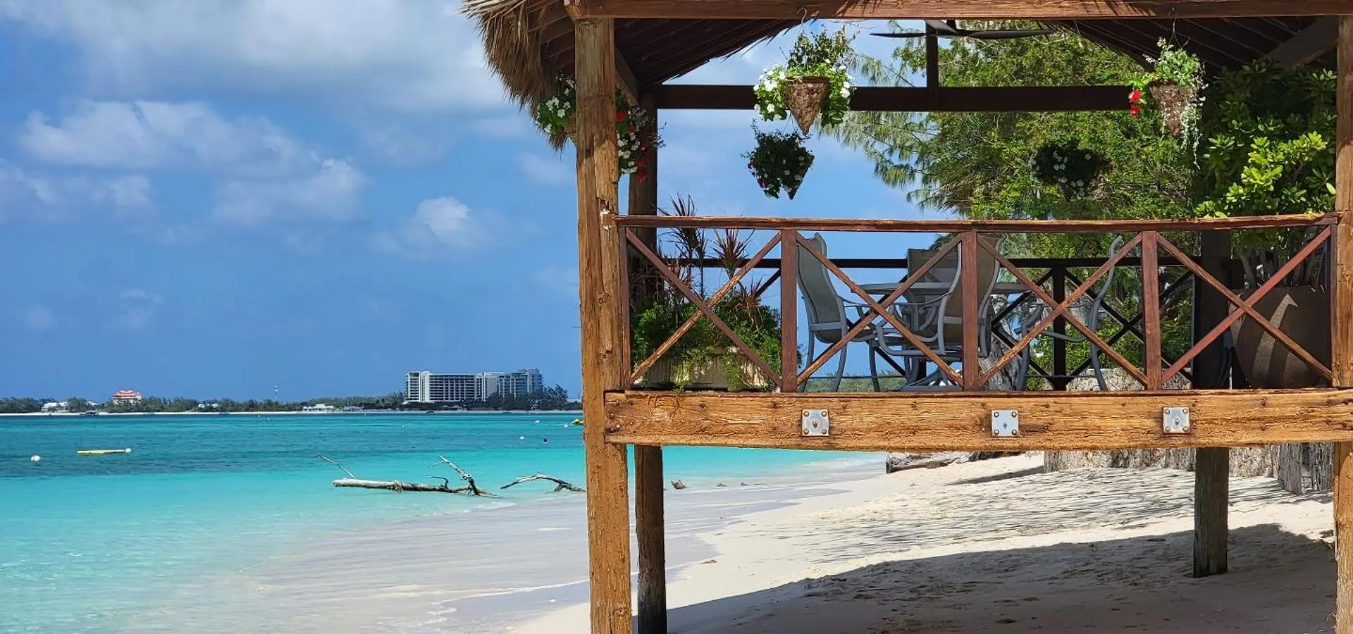 Apartment Cayman Reef Resort 7-Mile Beach George Town