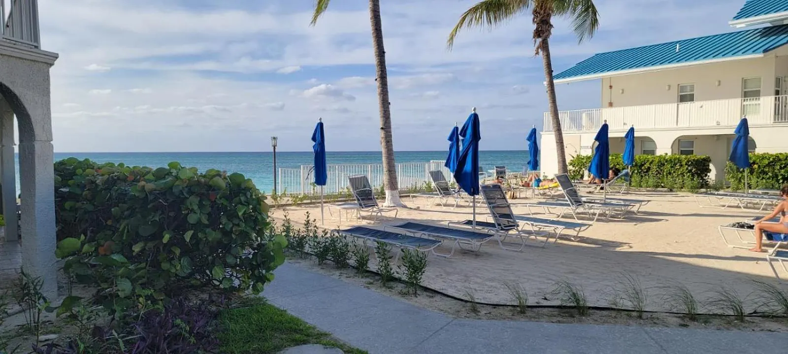 Apartment Cayman Reef Resort 7-Mile Beach George Town